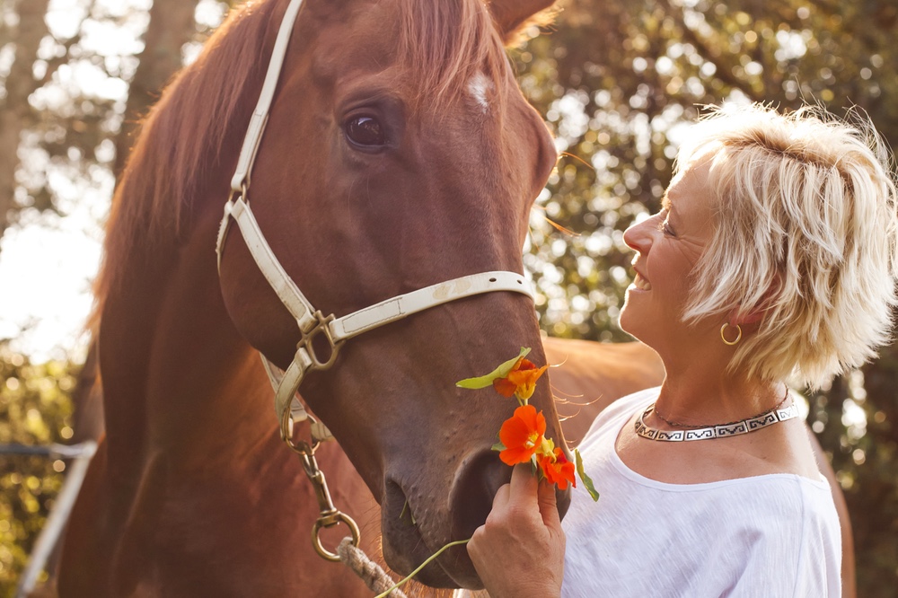 Angela Davison, The Horse Herbalist